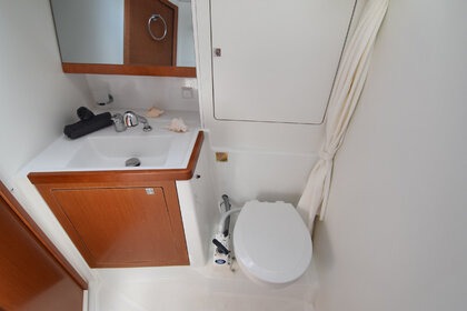 Beneteau Oceanis 48 (2015) - (Air-condition / Generator)