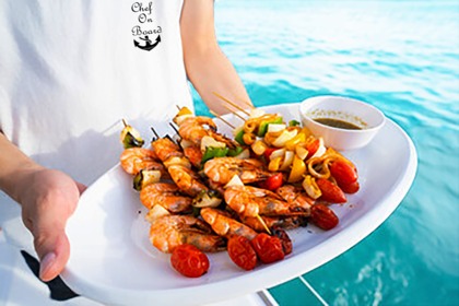 CATAMARÁN LAGOON 450F LUX/CHEF Y LIMPIEZA