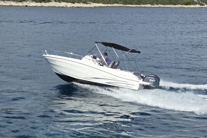 Hyra båt Motorbåt Jeanneau Cap Camarat 7.5 Vinišće