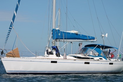 Charter Sailboat BENETEAU OCEANIS 430 Cherbourg-en-Cotentin