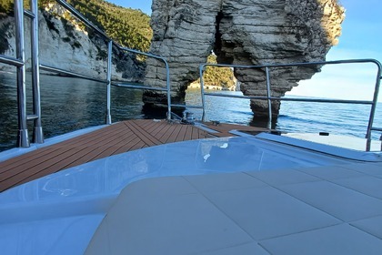 Noleggio Barca a motore EXCELLENCE ITALIAN YACHT 41 SPORTFLY XL Vieste