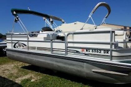 Rental Motorboat Pontoon The Elite Bohners Lake