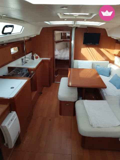 Miete Beneteau Oceanis 40