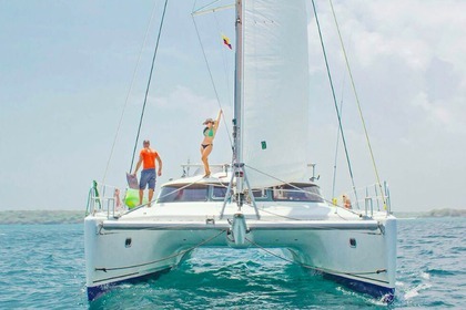 Charter Catamaran Fountaine Pajot Belize 43 Cartagena