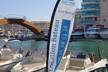 Location Bateau à moteur Quicksilver 605 Sundeck Fréjus