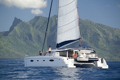 Rental Catamaran FOUNTAINE PAJOT SALINA 48 Pape'ete