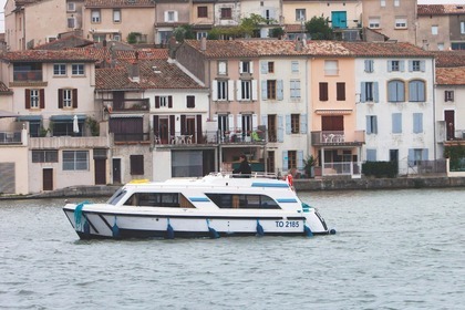 Hire Houseboat Crown cruisers Cirrus A or B Portiragnes