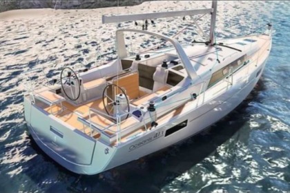 Rental Sailboat BENETEAU Oceanis La Paz
