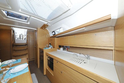 Verhuur Zeilboot Dufour Yachts Dufour 382 GL Trogir