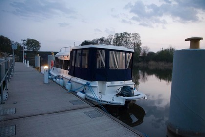 Suncamper 30 Flybridge