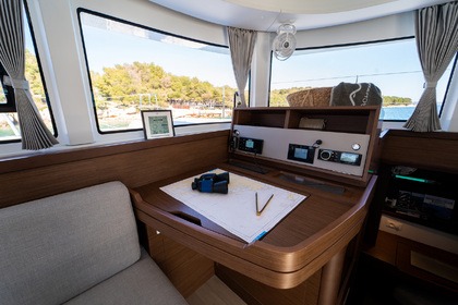 Hyra båt Katamaran Lagoon-Bénéteau Lagoon 42 - 3 + 2 cab. Šibenik