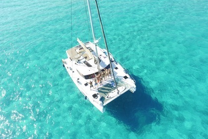 Aluguel Catamarã FOUNTAINE PAJOT HELIA 44 Calvi