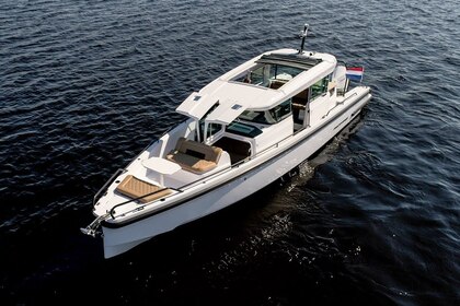Verhuur Motorboot Axopar 37 XC CROSS CABIN Athene
