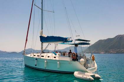 Hire Sailboat Beneteau Cyclades 43.4 Athens
