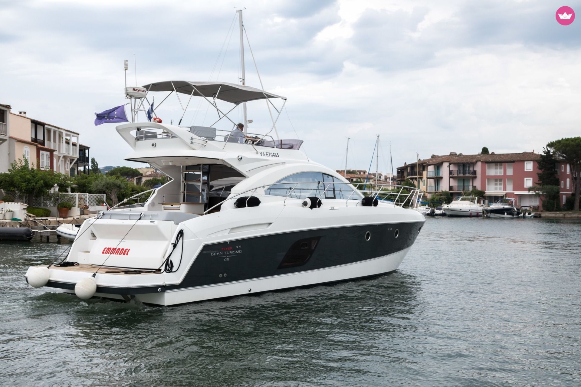 Charter motorboat in Saint-Tropez  