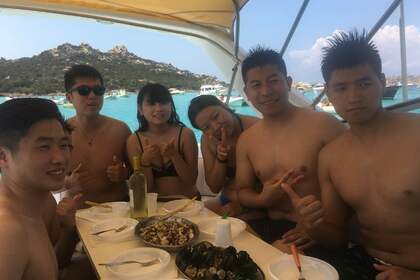 EXCURSIONES EN BARCO POR EL ARCHIPIÉLAGO DE LA MADDALENA Y CÓRCEGA