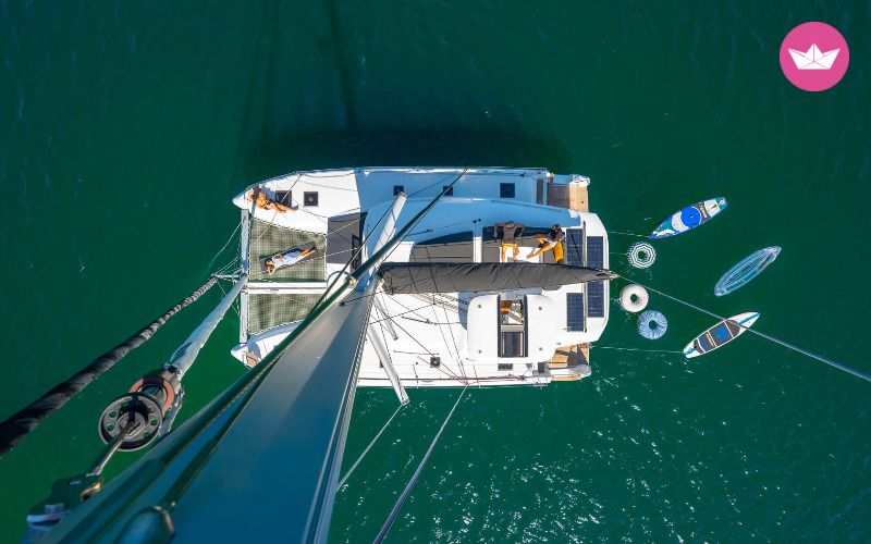 Catamaran Lagoon LAGOON 43 (4 CAB + 2) / 4 SDB 13m 5