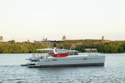 Hire Catamaran Lagoon 440 Power  Casa de Campo, La Romana