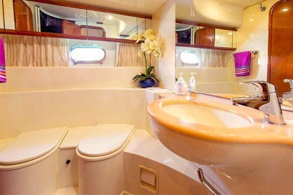 Alanya Feretti 52 Fly 26 Capacity