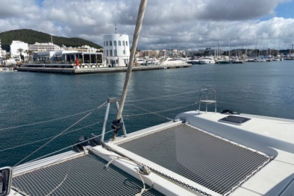 Catamarán Lagoon 42  Full Equipe (2018)