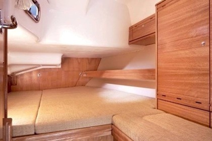 Miete Segelboot BAVARIA 40 VISION Montpellier