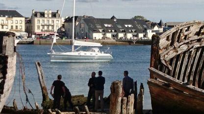 Charter Sailboat Poncin Harmony 38 Lorient