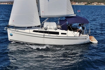 Hyra båt Segelbåt BAVARIA 34 CRUISER Kroatien