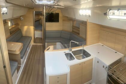 Charter Sailboat Delta Yacht Charter Delta 41 Angra dos Reis