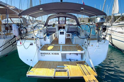 Alquiler Velero Jeanneau Sun Odyssey 440 - 4 cab. Pula