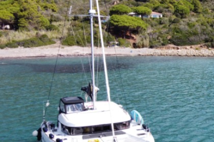 Geo, The top catamaran Lagoon 40 in the Tuscany area
