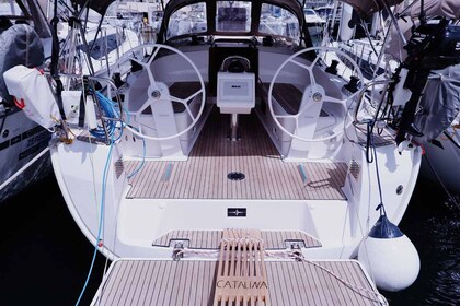 Noleggio Barca a vela Bavaria Yachtbau Bavaria Cruiser 37 - 3 cab. Golfo Aranci