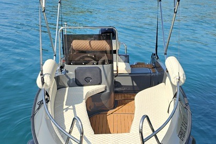 Miete Boot ohne Führerschein  Isatek Cobra 495 Lefkada
