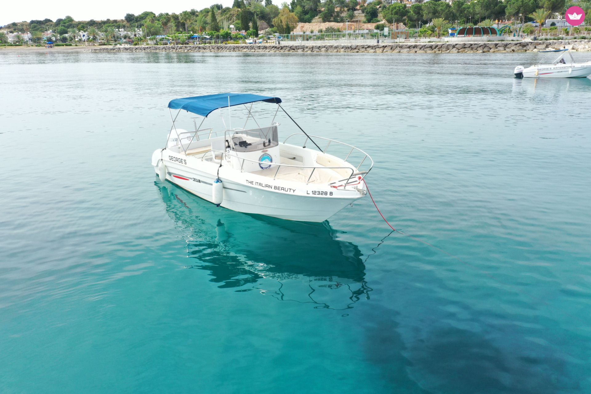 Bateau à moteur Selva