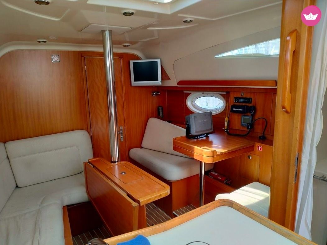 Elan 344 Impression in Barcelona  