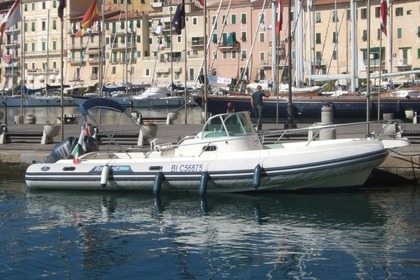 Noleggio Gommone CAPELLI Tempest 900 Luri