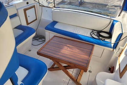 Wonderful houseboat for rent to discover Müritz i