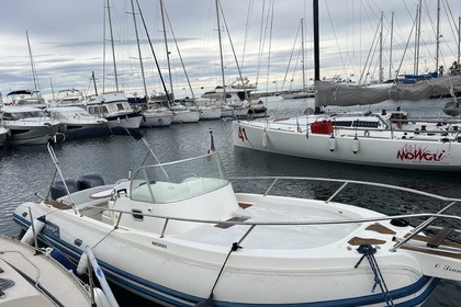 Location Bateau à moteur Capelli Capelli 900 wa Sainte-Maxime