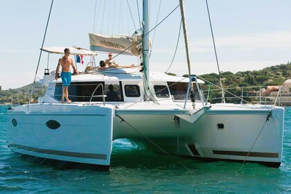 Catamarán "VITANBLUE" Helia 44.