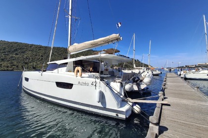 Noleggio Catamarano Fountaine Pajot Astréa 42 Tolone