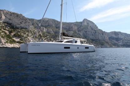 Rental Catamaran Outremer Outremer 5X Toulon