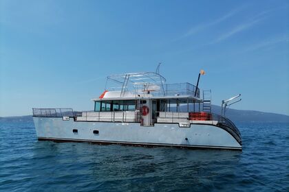 Czarter Katamaran Customised catamaran Party boat/ tourist charter Kotor