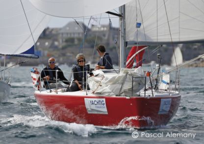 Charter Sailboat Pogo Structures 8.50 La Forêt-Fouesnant