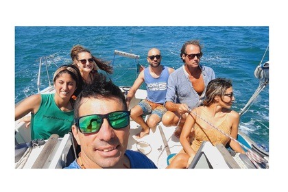 Sailing with Azule a Beneteau Spirit with SUP and Kayak