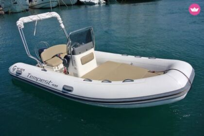 Чартер лодки без лицензии  Capelli Capelli Tempest 430 Марсель