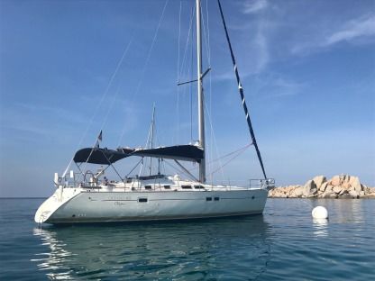Charter Sailboat Beneteau Oceanis 423 Clipper Porto-Vecchio