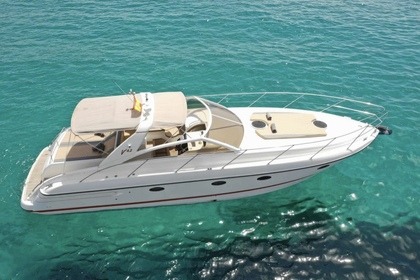Hire Motorboat Princess V42 Marbella