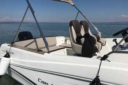 Hire Motorboat JEANNEAU Cap Camarat 7.5cc Port-de-Bouc