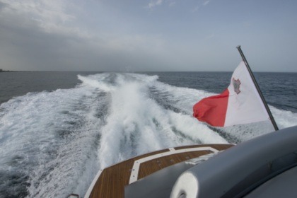 Sunseeker 82 Predator - Light Blue