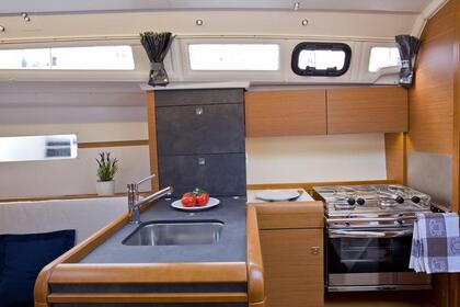 Location Voilier Jeanneau Sun Odyssey 349 Pula