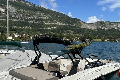 Rental Motorboat Bayliner Vr5 Cuddy Annecy